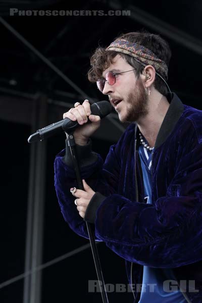 OSCAR AND THE WOLF - 2017-07-23 - PARIS - Hippodrome de Longchamp - Alternative Stage - 